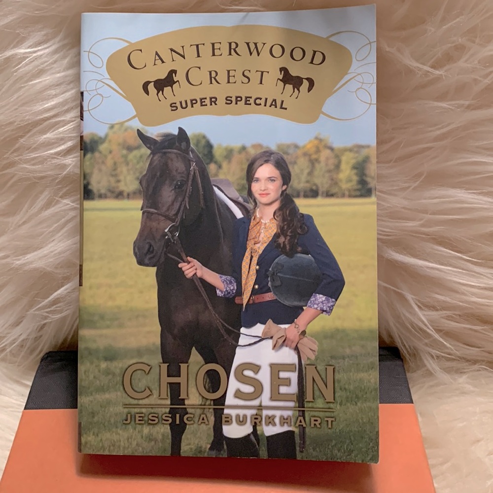 ☄️2/$15☄️Canterwood crest super special. Chosen